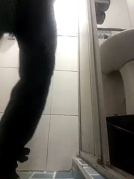 Snapshot of Elgladeador chatting on November 12, 2025, 10:30 pm Elgladeador online show from November 12, 2025, 10:30 pm