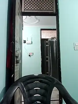 sanjana077 online show from November 20, 2025, 5:29 am