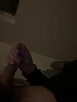 Snapshot of TeenNPlay chatting on February 9, 2026, 1:20 am TeenNPlay online show from February 9, 2026, 1:20 am