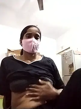 Snapshot of Fast_lady chatting on January 8, 2026, 1:57 pm Fast lady online show from January 8, 2026, 1:57 pm