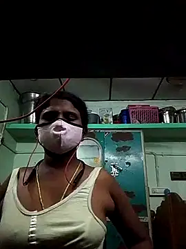 Snapshot of Couple1114 chatting on November 13, 2025, 4:28 pm Couple1114 online show from November 13, 2025, 4:28 pm