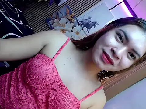 Snapshot of furry_puss chatting on December 16, 2025, 11:37 am furry puss online show from December 16, 2025, 11:37 am