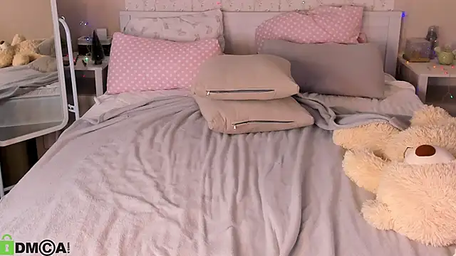 Snapshot of Barbara_Allen chatting on December 22, 2025, 9:17 am Barbara Allen online show from December 22, 2025, 9:17 am