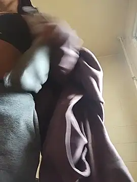 SITHANDRAH online show from April 8, 2026, 6:30 pm