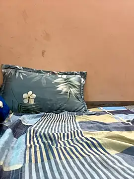 Snapshot of Dilen_7533 chatting on November 14, 2025, 1:37 am Dilen 7533 online show from November 14, 2025, 1:37 am