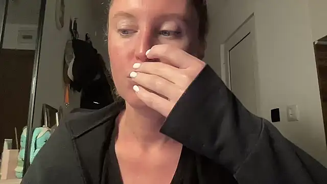 Ameli8 online show from November 20, 2025, 5:01 pm