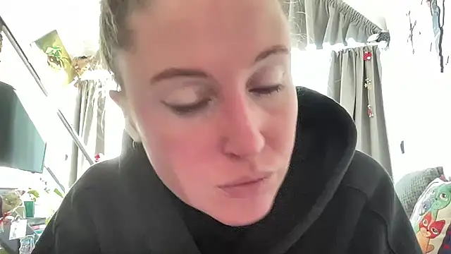 Snapshot of Ameli8 chatting on January 15, 2026, 1:37 pm Ameli8 online show from January 15, 2026, 1:37 pm