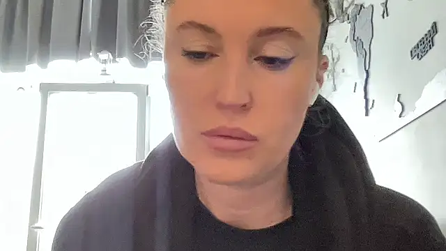 Snapshot of Ameli8 chatting on February 22, 2026, 11:42 am Ameli8 online show from February 22, 2026, 11:42 am