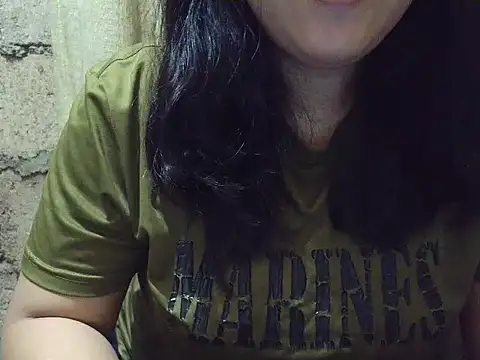 Snapshot of fluffy_raa chatting on December 1, 2025, 4:39 am fluffy raa online show from December 1, 2025, 4:39 am