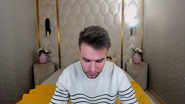 Snapshot of JonnahHell chatting on December 23, 2025, 8:01 am JonnahHell online show from December 23, 2025, 8:01 am