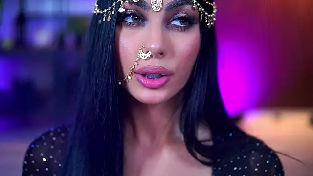 Snapshot of RavennaDArcy chatting on February 18, 2026, 7:54 pm RavennaDArcy online show from February 18, 2026, 7:54 pm