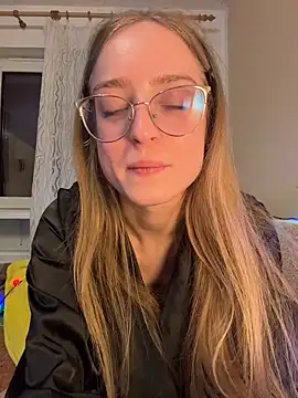 Snapshot of EveLunny chatting on January 6, 2026, 1:31 am EveLunny online show from January 6, 2026, 1:31 am