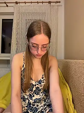 Snapshot of EveLunny chatting on January 7, 2026, 3:09 am EveLunny online show from January 7, 2026, 3:09 am