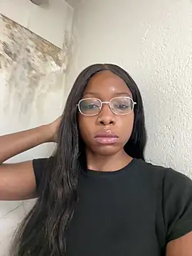 SwissMirelle online show from November 8, 2025, 4:07 pm