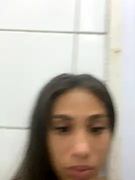 Snapshot of Mari2419 chatting on November 16, 2025, 10:43 am Mari2419 online show from November 16, 2025, 10:43 am