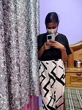 Student12th online show from November 14, 2025, 4:49 pm