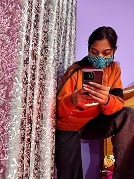 Student12th online show from December 4, 2025, 4:16 pm