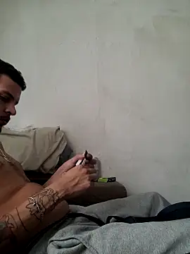 Snapshot of casadodequebra chatting on February 25, 2026, 7:45 pm casadodequebra online show from February 25, 2026, 7:45 pm