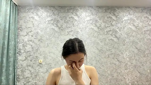 Snapshot of SofiYong chatting on November 24, 2025, 5:45 pm SofiYong online show from November 24, 2025, 5:45 pm