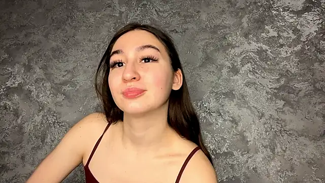 Snapshot of SofiYong chatting on December 17, 2025, 3:51 pm SofiYong online show from December 17, 2025, 3:51 pm