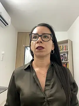 Vicky ro online show from November 12, 2025, 1:06 am