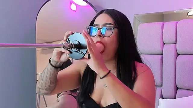 Snapshot of Amy_whittee chatting on November 27, 2025, 7:49 pm Amy whittee online show from November 27, 2025, 7:49 pm