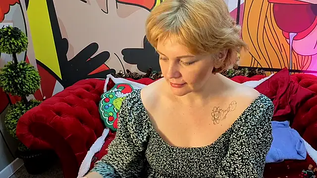 AmaraNights online show from December 17, 2025, 8:20 am