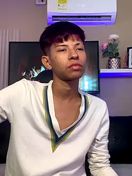 Tessachains 2  online show from November 15, 2025, 11:10 pm