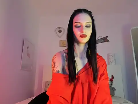 Snapshot of Blueee_diamond chatting on November 9, 2025, 12:31 am Blueee diamond online show from November 9, 2025, 12:31 am