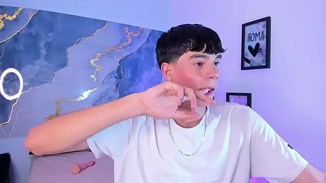 Snapshot of Isaac_Kurtt chatting on November 25, 2025, 7:14 pm Isaac Kurtt online show from November 25, 2025, 7:14 pm