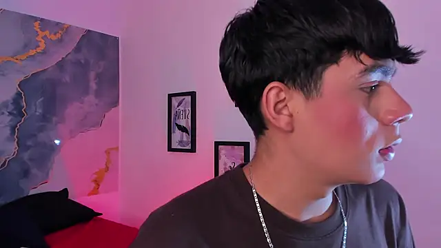 Snapshot of Isaac_Kurtt chatting on December 15, 2025, 7:29 pm Isaac Kurtt online show from December 15, 2025, 7:29 pm