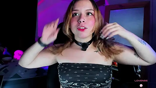 Snapshot of Dubraska_Rubio chatting on November 25, 2025, 5:18 am Dubraska Rubio online show from November 25, 2025, 5:18 am