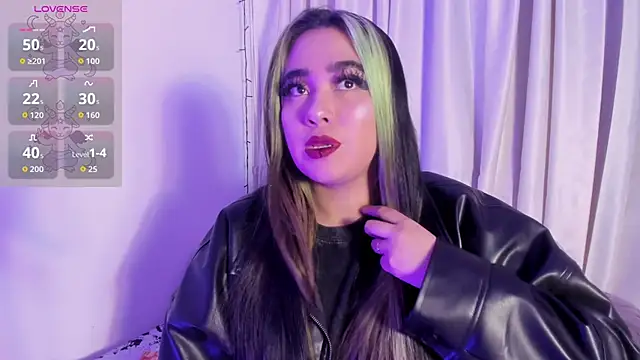 Snapshot of Lilith_Zenith_ chatting on February 2, 2026, 4:22 am Lilith Zenith online show from February 2, 2026, 4:22 am