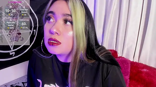 Snapshot of Lilith_Zenith_ chatting on February 20, 2026, 3:47 am Lilith Zenith online show from February 20, 2026, 3:47 am