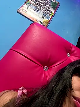 Chiquinquira3 online show from November 25, 2025, 4:56 am