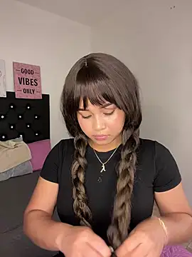 LoliitaBennett online show from January 10, 2026, 1:07 am