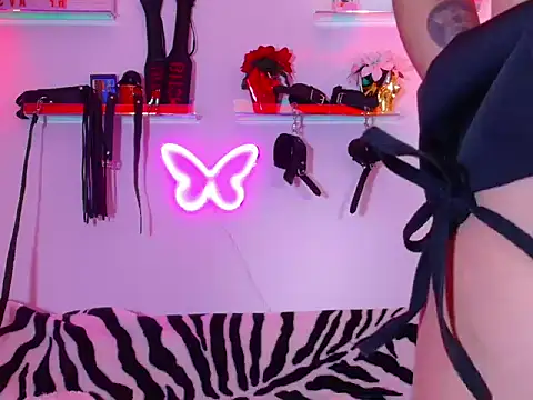 ItsMimi  online show from November 8, 2025, 9:35 pm