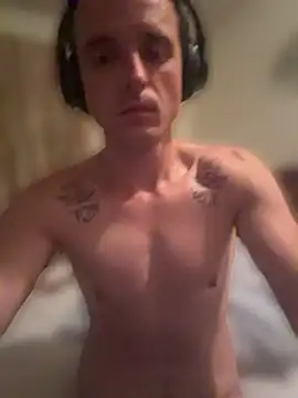 XninoXlokoX9977 online show from May 9, 2026, 7:35 am