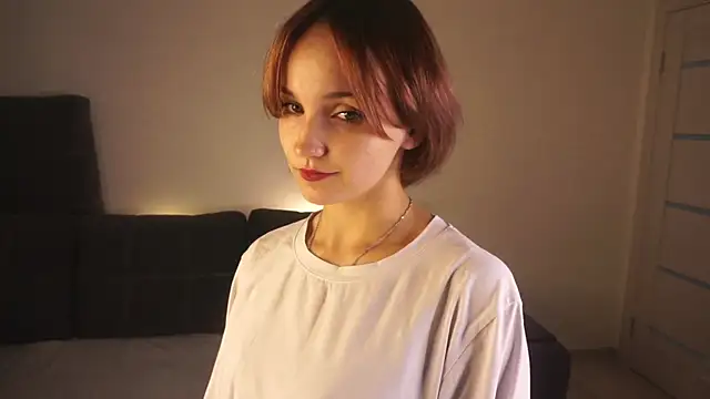 VinnieLaguna online show from November 15, 2025, 5:31 pm