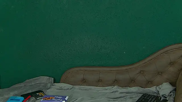 ZelinneArab online show from November 10, 2025, 5:50 am