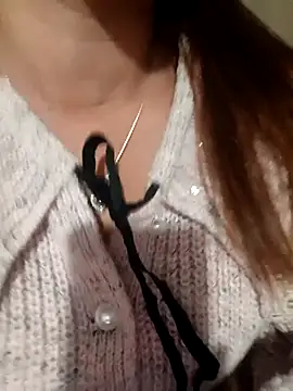 Missa-kute20 online show from November 24, 2025, 6:46 am