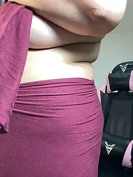 sweetmuslim01 online show from February 9, 2025, 12:17 am