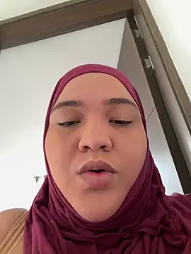 sweetmuslim01 online show from May 8, 2026, 8:03 pm