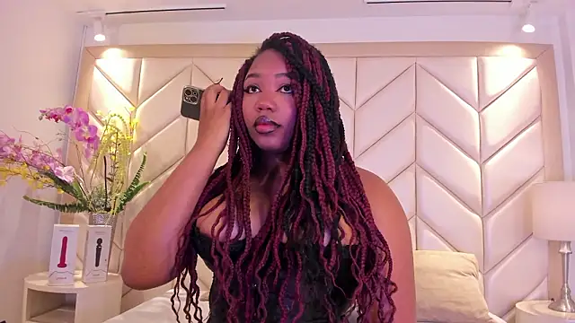 Snapshot of BrendaFernandez_ chatting on January 19, 2026, 1:04 pm BrendaFernandez online show from January 19, 2026, 1:04 pm