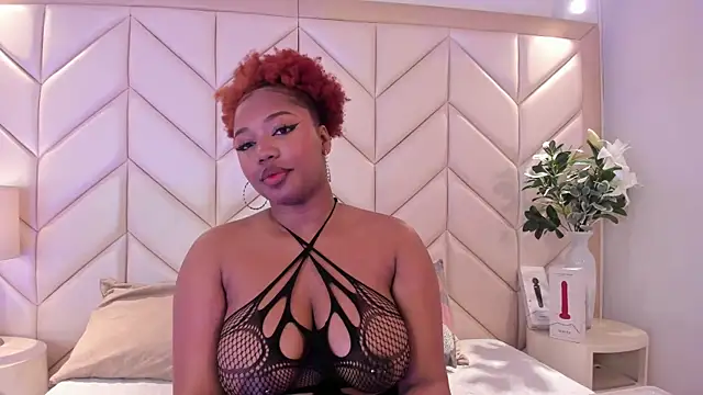 Snapshot of BrendaFernandez_ chatting on February 8, 2026, 2:42 pm BrendaFernandez online show from February 8, 2026, 2:42 pm