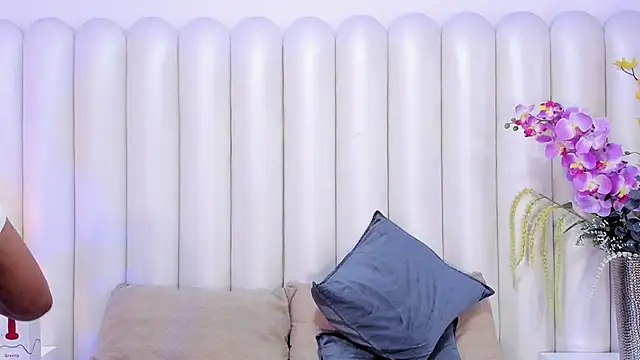 Snapshot of BrendaFernandez_ chatting on February 17, 2026, 1:51 pm BrendaFernandez online show from February 17, 2026, 1:51 pm