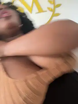 Snapshot of BrendaFernandez_ chatting on February 20, 2026, 3:01 pm BrendaFernandez online show from February 20, 2026, 3:01 pm