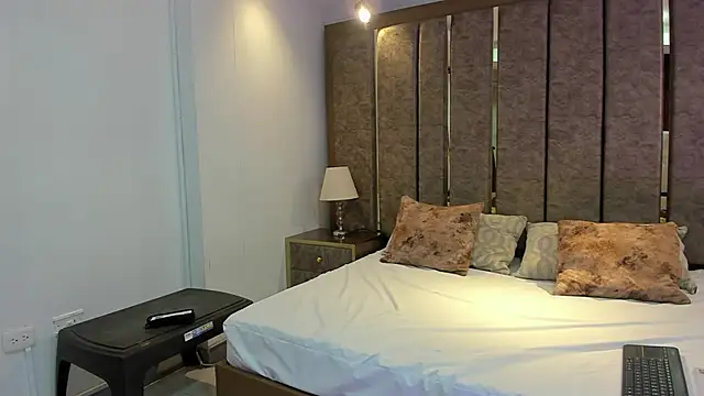 Snapshot of BrendaFernandez_ chatting on February 23, 2026, 2:03 pm BrendaFernandez online show from February 23, 2026, 2:03 pm