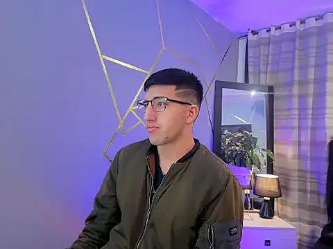 Snapshot of Un_Sluttyy chatting on November 15, 2025, 11:40 am Un Sluttyy online show from November 15, 2025, 11:40 am