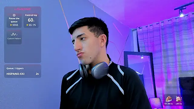 Snapshot of Un_Sluttyy chatting on December 1, 2025, 11:48 am Un Sluttyy online show from December 1, 2025, 11:48 am